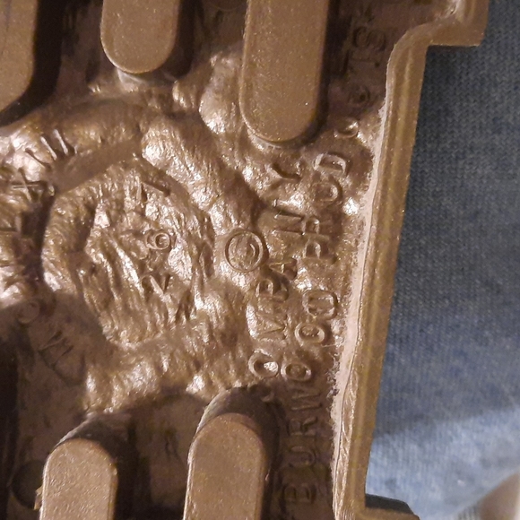 Crown skeleton key Vintage wall decor Bronze 1970's - Picture 4 of 4